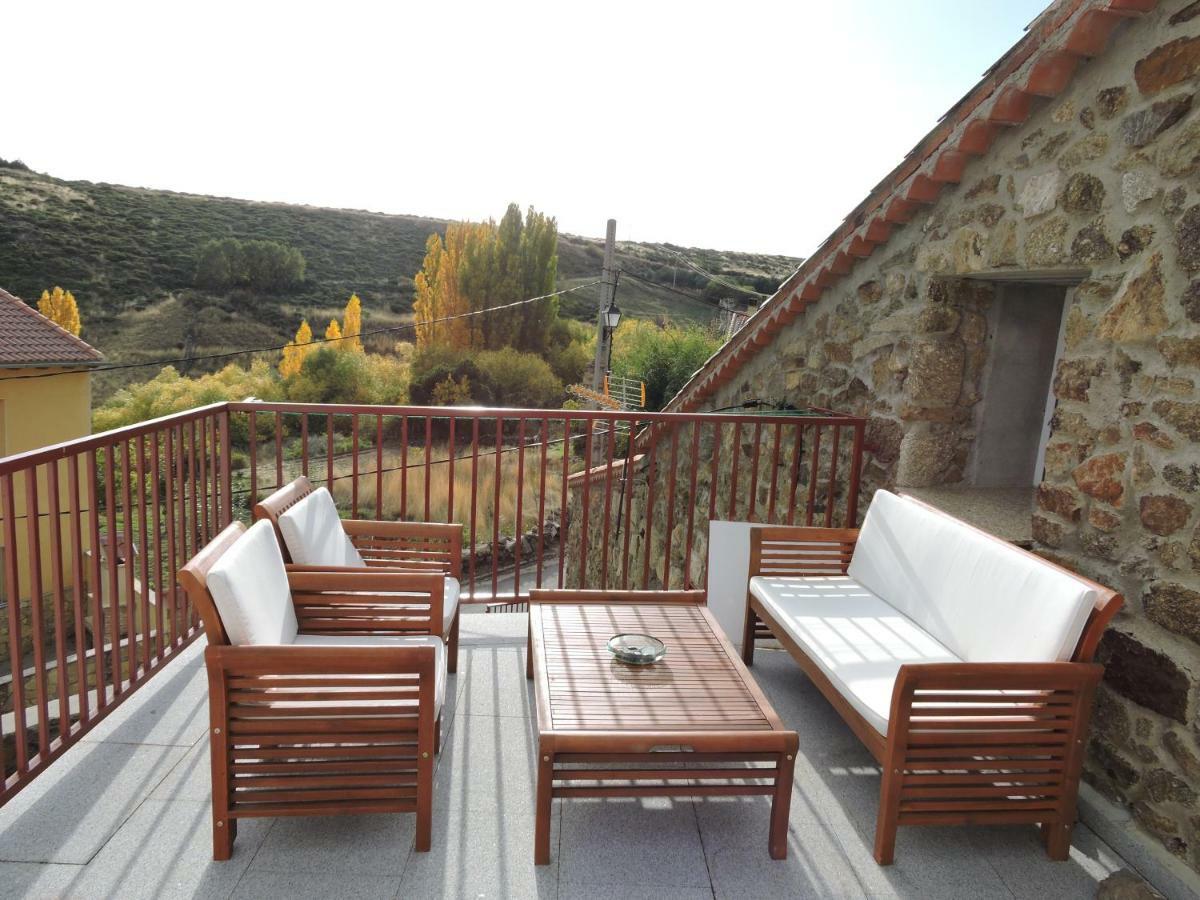 Casa Sierra De Gredos Casa de hóspedes Navasequilla Exterior foto