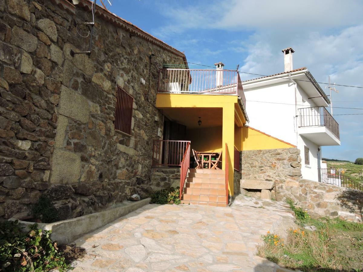 Casa Sierra De Gredos Casa de hóspedes Navasequilla Exterior foto
